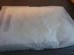 Broodplank met bakpapier bekleed