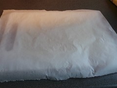 Broodplank met bakpapier bekleed